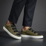 Andrea - Sneakers in Camoscio con Fibbia Elegante